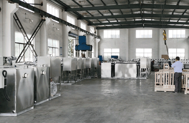 自動油水分離器